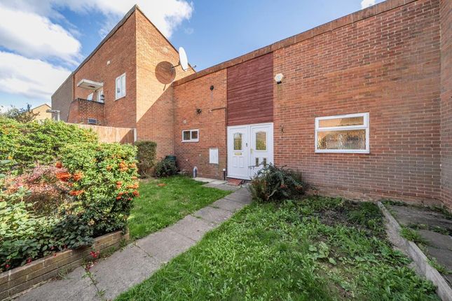 2-bed house on 262 ROCHFORDS GARDENS, Slough, Slough, £350,000