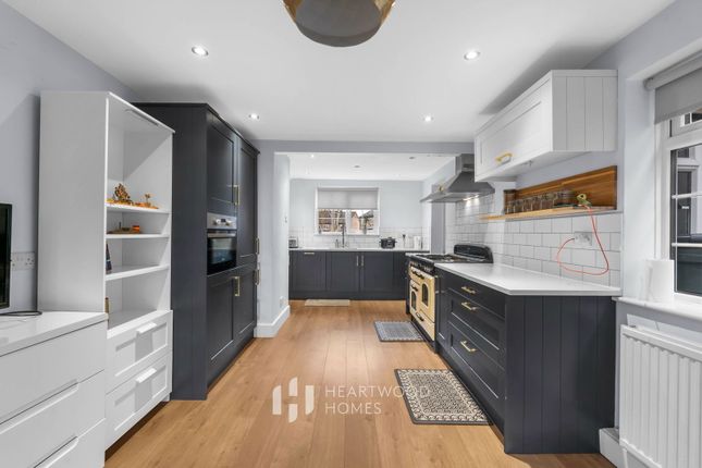 21, Slimmons Drive, St. Albans photo 3