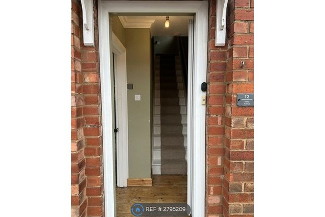 Tower Avenue, Lincoln photo 2