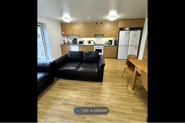 Flat, Arwen Lodge Sparkford Close, Winchester photo 2