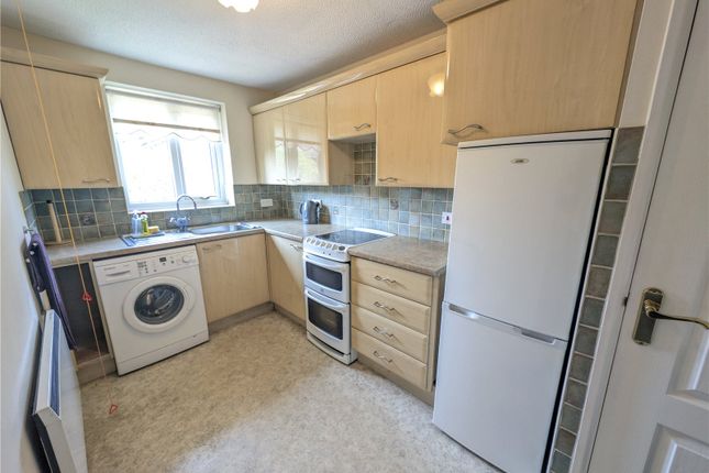 21, Winchester Court, Stafford photo 4