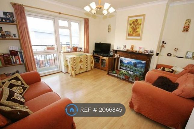 Thumbnail Flat to rent in Garland Road, Plumstead