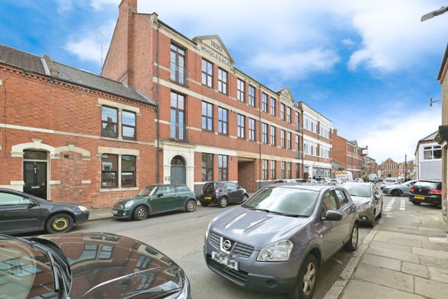 Flat for sale in Henry Street, Northampton