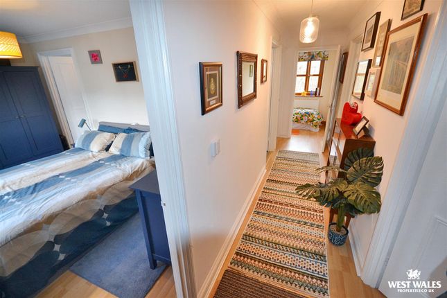 Elmbrook, Llys Y Crofft, Whitland photo 3