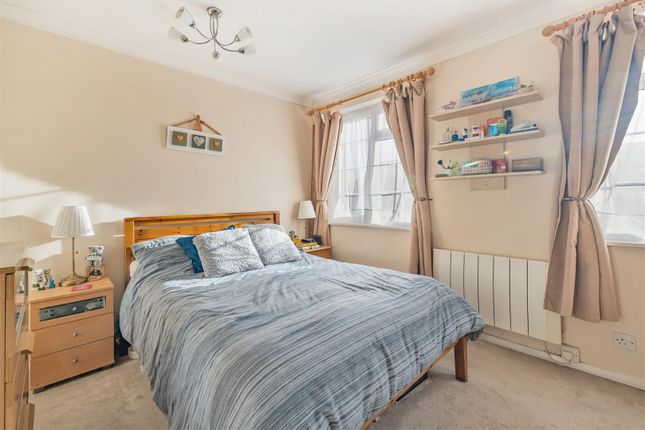 Terraced house for sale in Bucklers Way, Carshalton