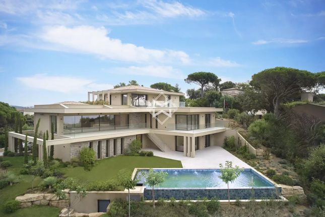 Thumbnail Villa for sale in Sainte-Maxime, 83120, France