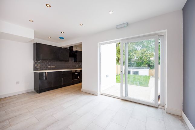 48, Winlaton Road, Bromley photo 3