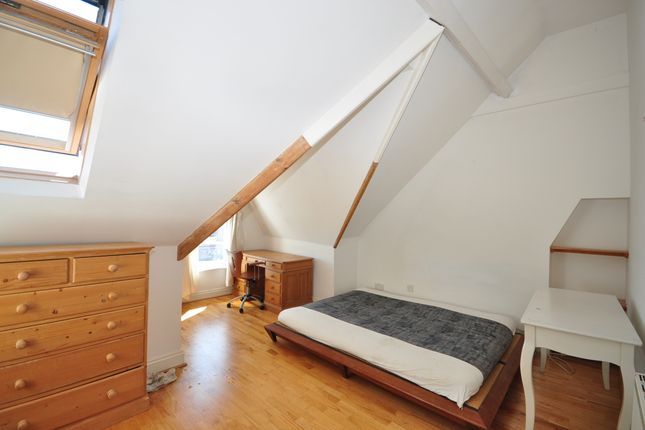 Thumbnail Room to rent in Goldsmith Avenue, Southsea