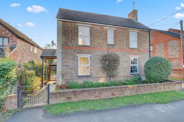 3-bed detached on Thame Road, Princes Risborough, £475,000