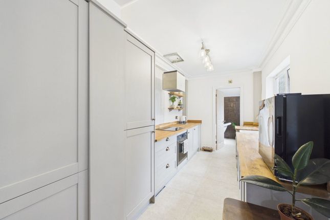 19, Norfolk Road, Horsham photo 4