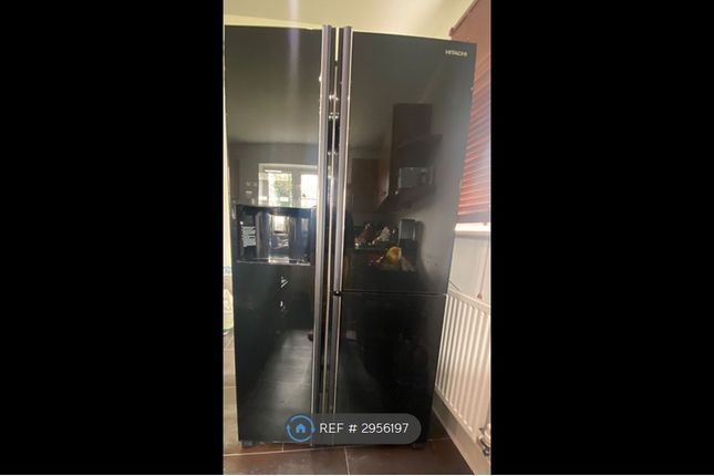 Collins Drive, Lower Earley, Reading photo 5