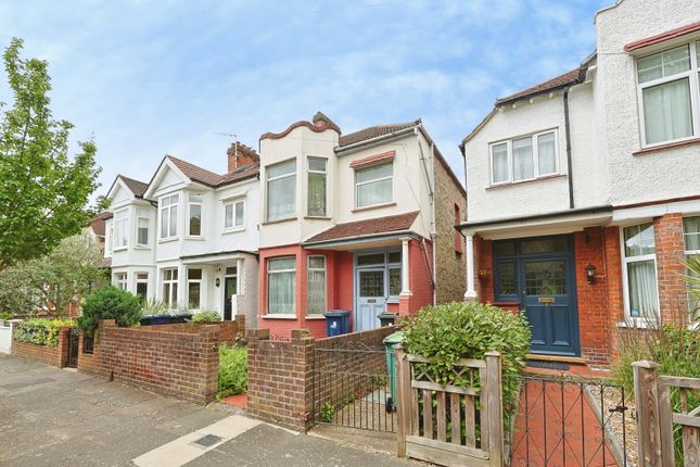 6, Summerlands Avenue, London photo 3