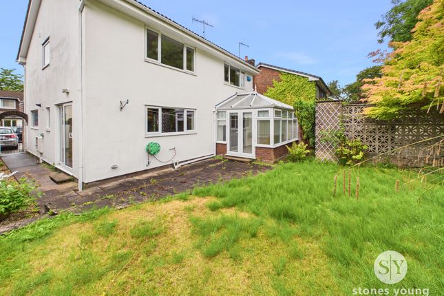 15 Heathfield Park, Blackburn photo 4