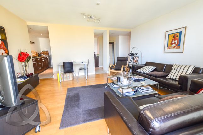 Thumbnail Flat for sale in Lymington Road, London