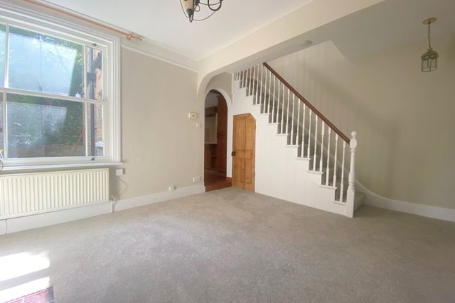 14 Buckingham Road, Tunbridge Wells photo 4