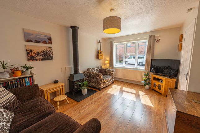 12 St. Josephs Close, Caldicot photo 3