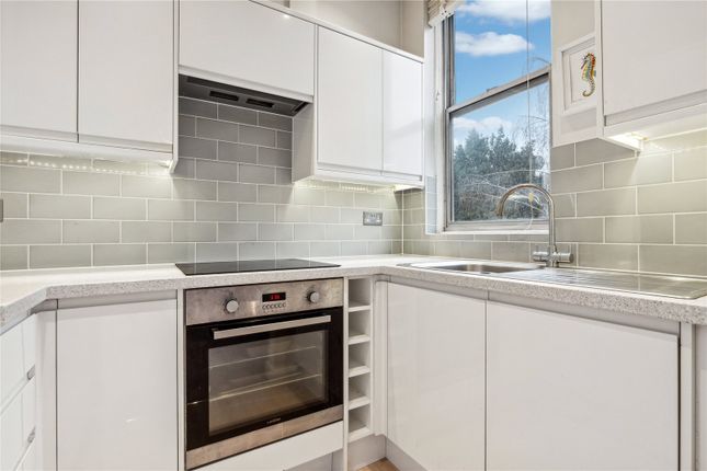 Flat 7, 59, Bassett Road, London photo 4