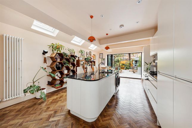 Terraced house for sale in Ferndale Road, London