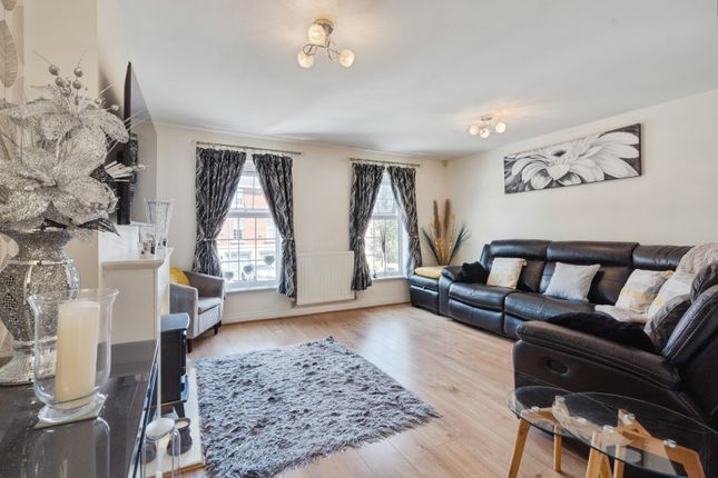 4, Hazel Pear Close, Bolton photo 4
