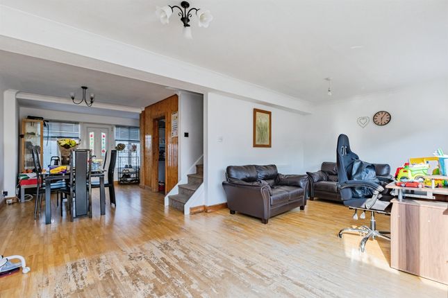 6, Arden Drive, Torquay photo 4