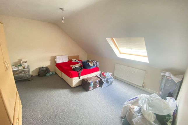 63, Pankhurst Close, Blackburn photo 4