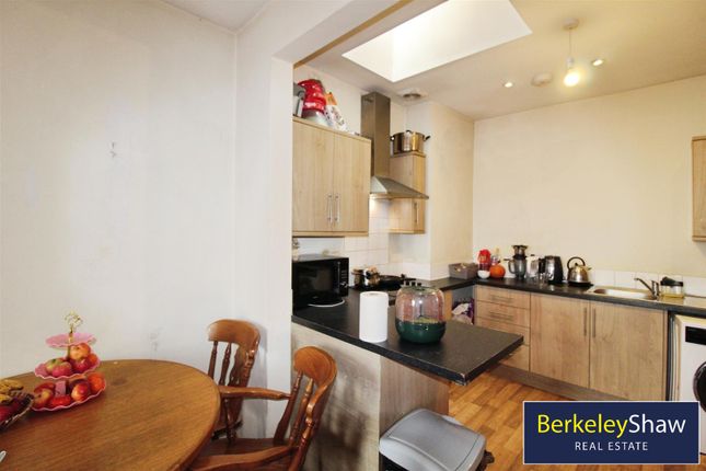 Flat 2, 20, Sharrock Street, Southport photo 4
