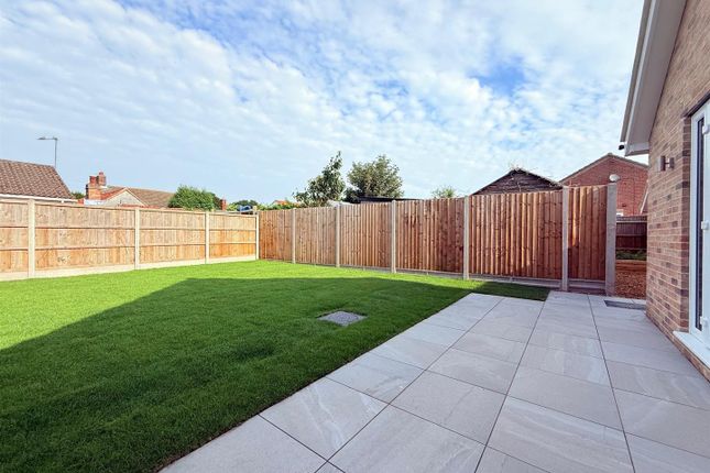 37, Summerfield Road, Great Yarmouth photo 3