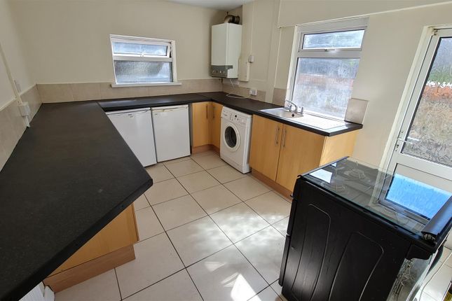 Cathays Terrace, Cardiff photo 2