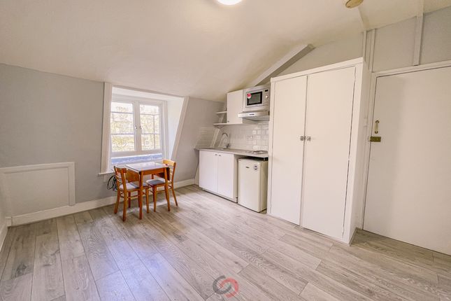 Thumbnail Studio to rent in Sussex Gardens, London