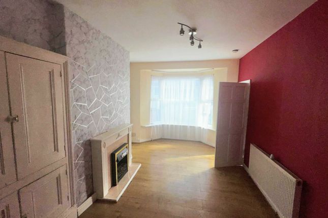2, Cottingham Avenue, Osborne Street, Hull photo 3
