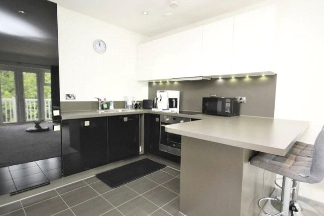 Penhurst House, 20, Sierra Road, Buckinghamshire photo 2