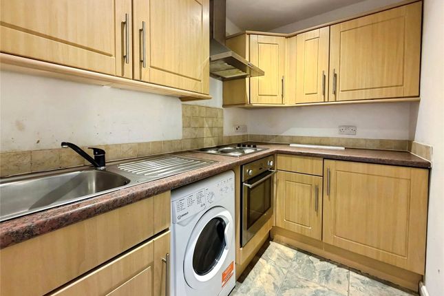 Flat 9, Stadium House,, Marlborough Road, Surrey photo 3