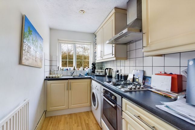 Flat for sale in Stanier Close, Maidenbower