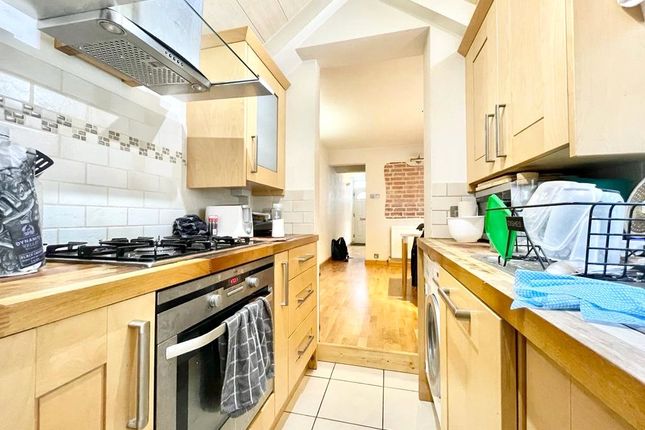 16, Chesterman Street, Reading photo 4