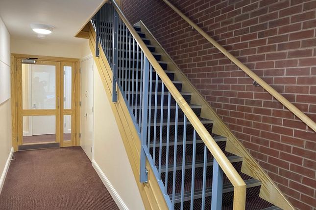 Lynfield Court, Robin Hood Lane, Hall Green photo 3