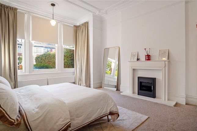 Flat for sale in Mapesbury Road, London