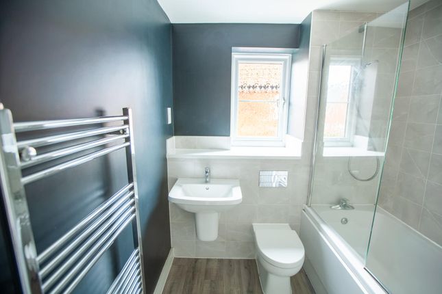 Cranes Meadow Way, Wymondham photo 4