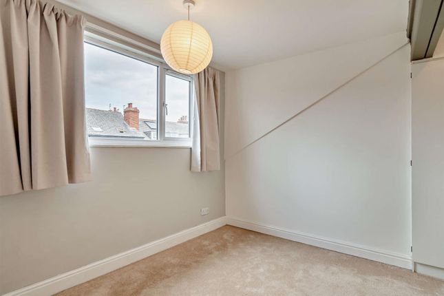 8653398-Interior01-800.Jpg