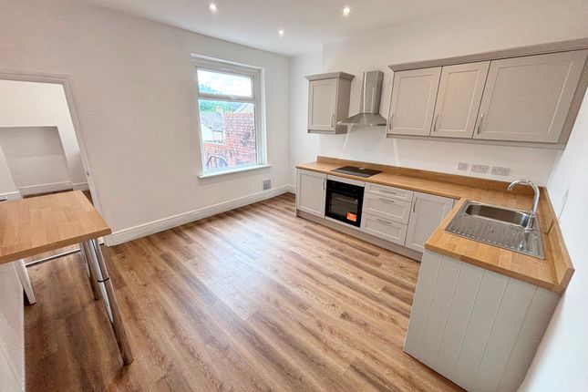 21 Florence Place, Pontypool photo 2