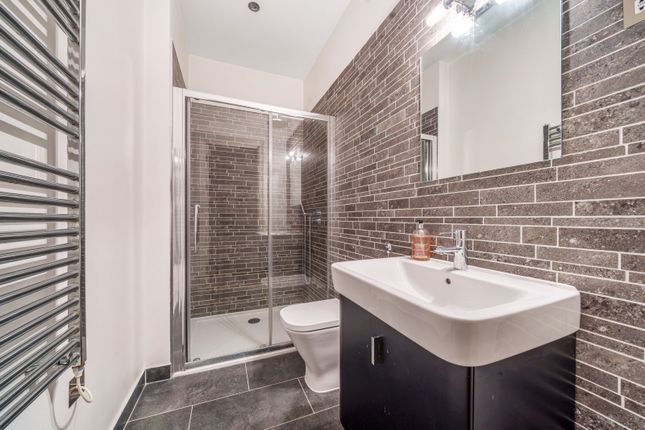 26 Normansfield Court, 22, Langdon Park, Teddington photo 3