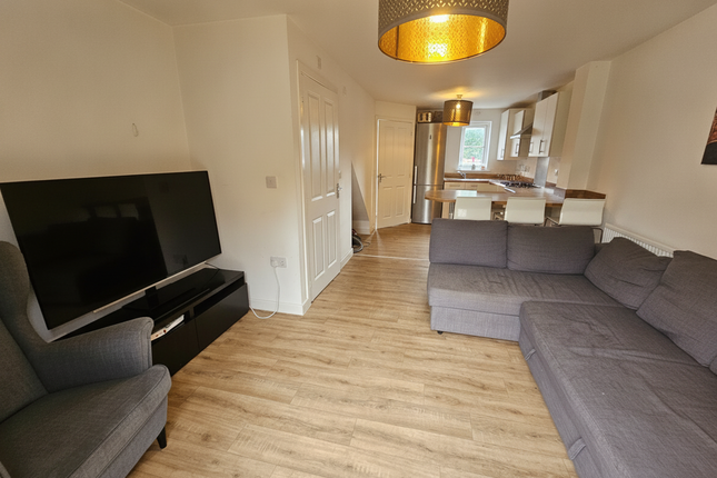 7 Clos Coed Gellyg, Coity, Bridgend photo 3
