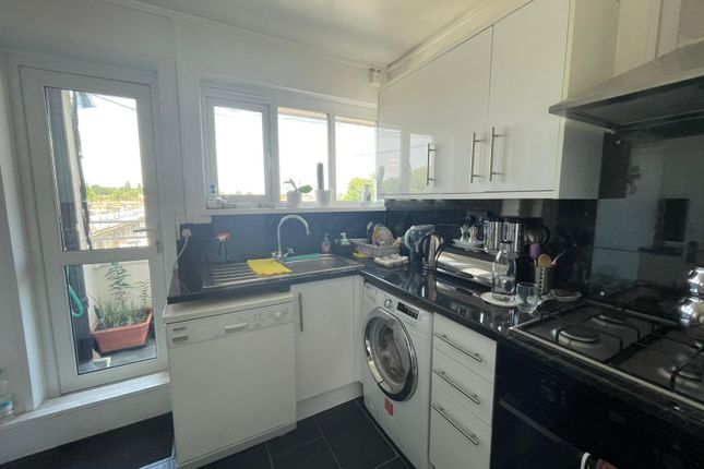 Flat 132 Crouch Hall Court, Sparsholt Road, Greater London photo 5
