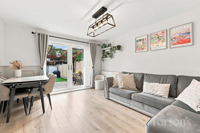 20 Heideck Gardens, Brentwood photo 3