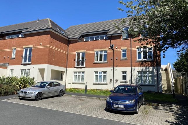 Flat for sale in Clovelly Road, Bideford