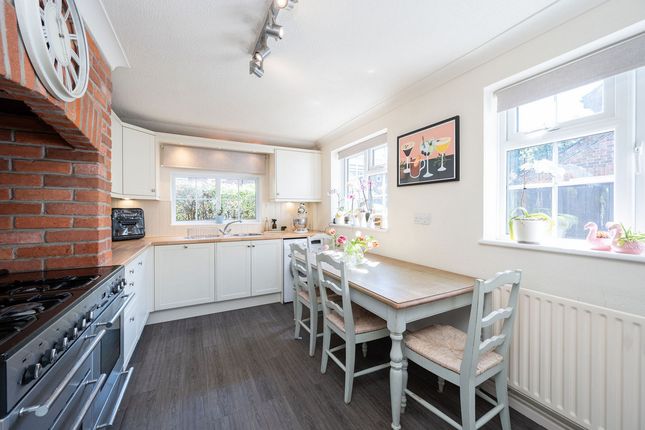 60, Amundsen Road, Horsham photo 4