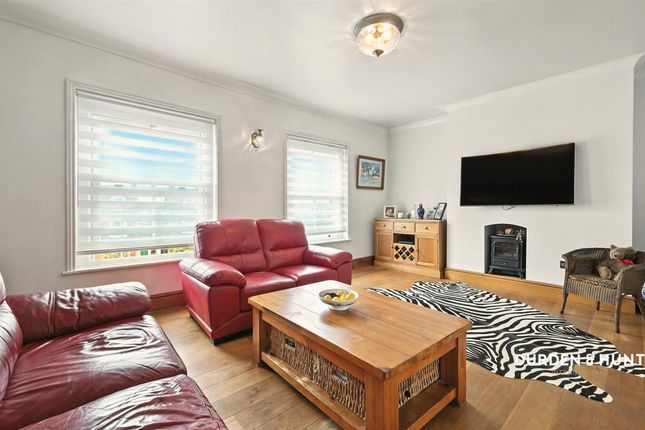 Flat 4, 2 Cliff Road, Harwich photo 3