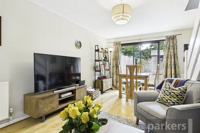 101, Dovehouse Close, Witney photo 3