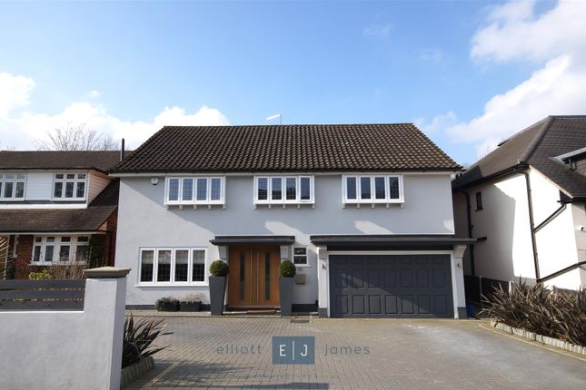 Thumbnail Detached house for sale in Garden Way, Loughton