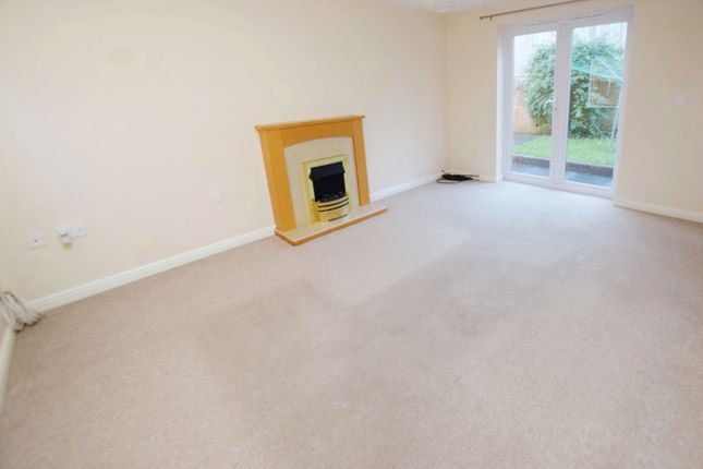 3, Clover Avenue, Exeter photo 2