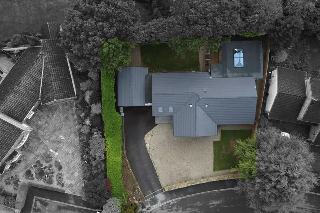 8, Heather Vale, Leeds photo 2